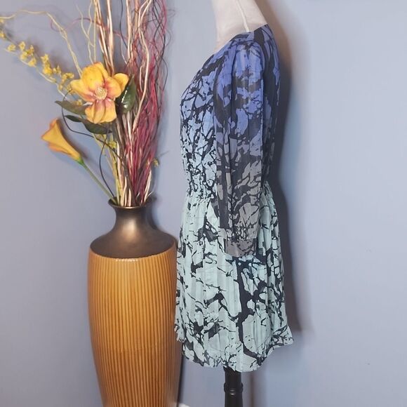 Diane Von Furstenberg Pialla Pleated Dress Size 6 DVF - Picture 5 of 16